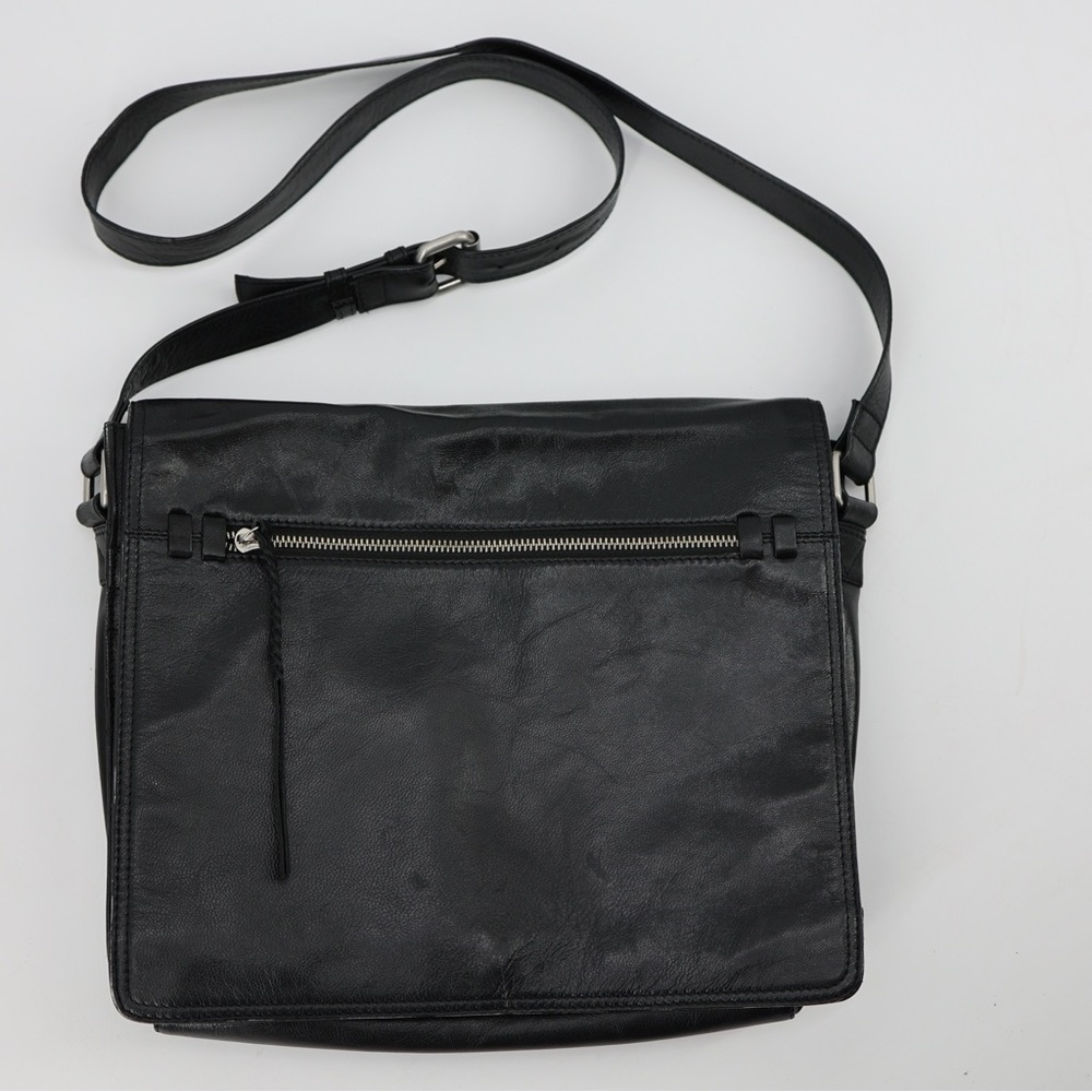 Artisan NY Black Leather Messenger Crossbody Laptop Work Travel Shoulder Bag